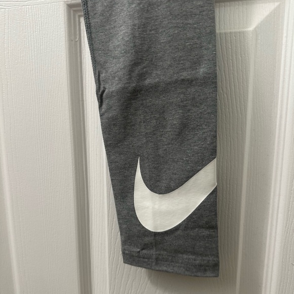 Nike NSW Swoosh Tights Big Kids girls gray Leggings | Kids size XL - Picture 3 of 7
